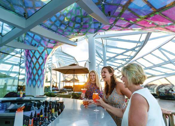 Royal Caribbean International, Symphony of the Seas, Solarium Bar 2, NMorley.jpg